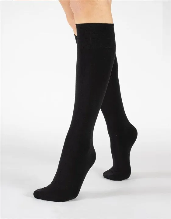 Cette Montreux Plus Size Cotton Knee Highs Black 216-12