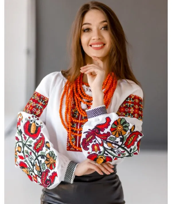 Embroidered Blouse Mokosha