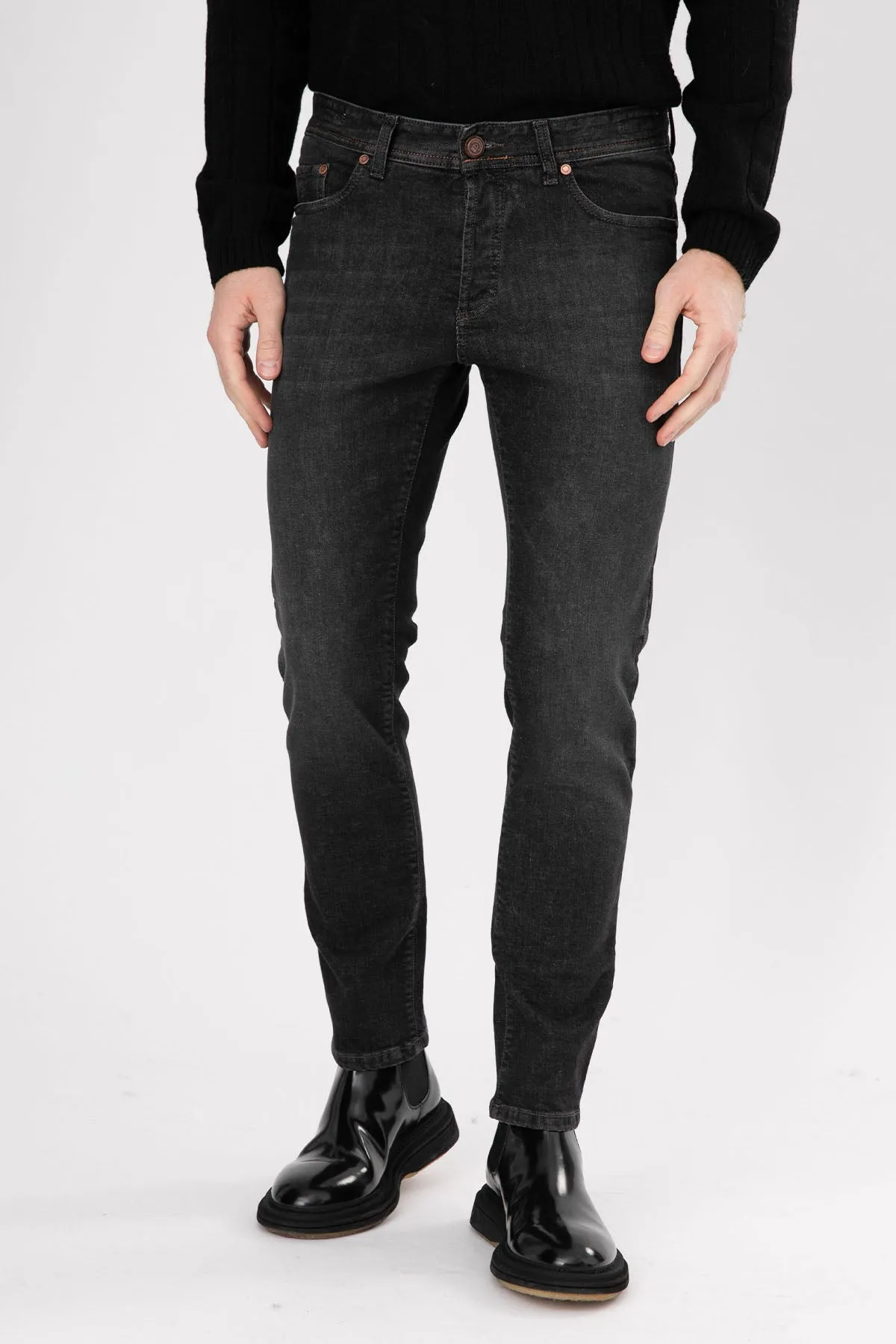 Richard J. Brown Cortina Slim Fit Jeans