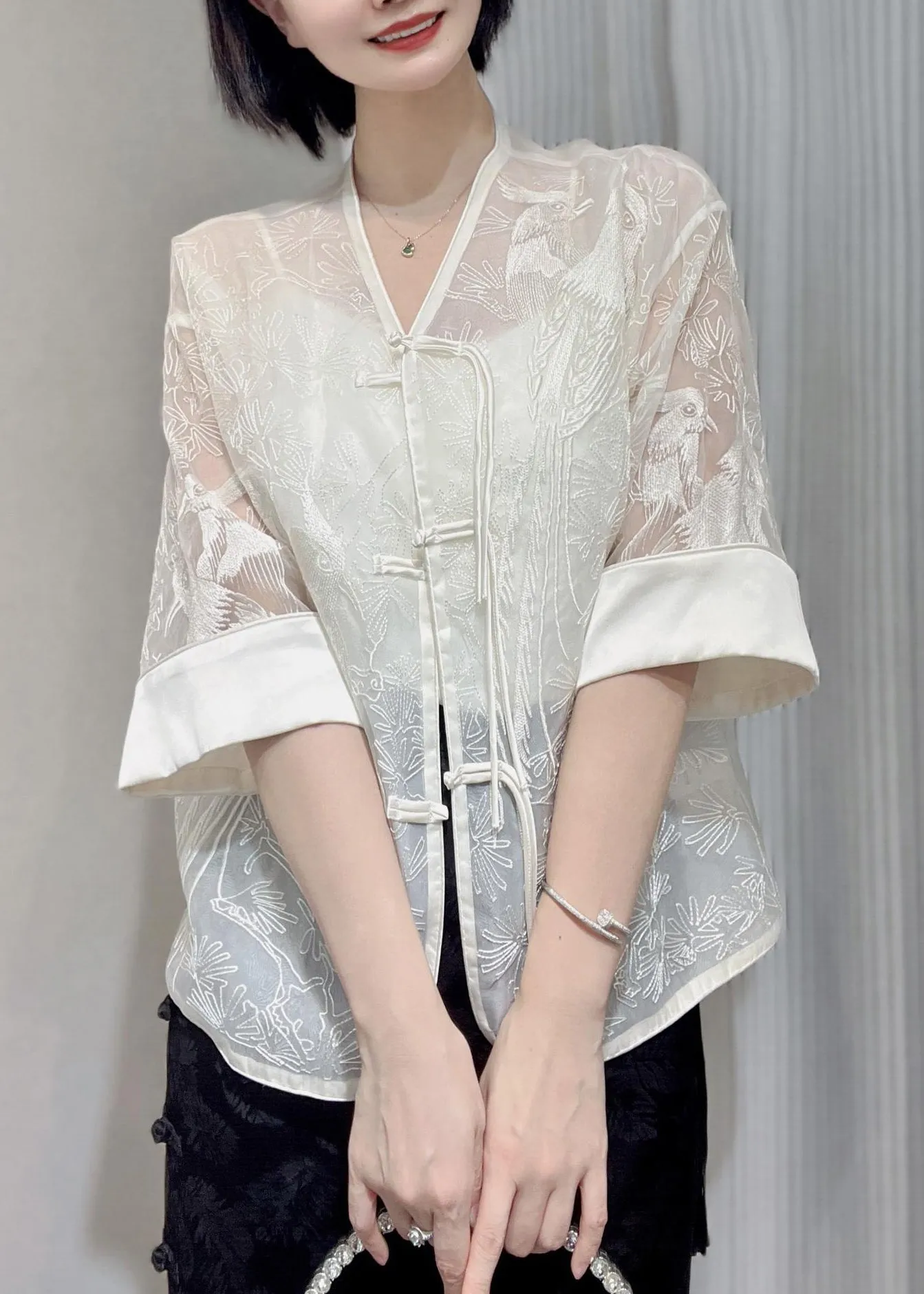 Women White Embroidered Button Silk Blouse Summer QA1040